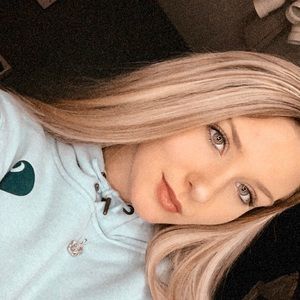 Meet your Posher, Savannah